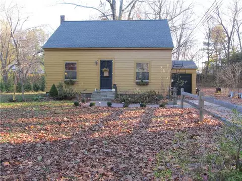 12 Chestnut Hill Rd, Glocester, RI 02814 photo 1