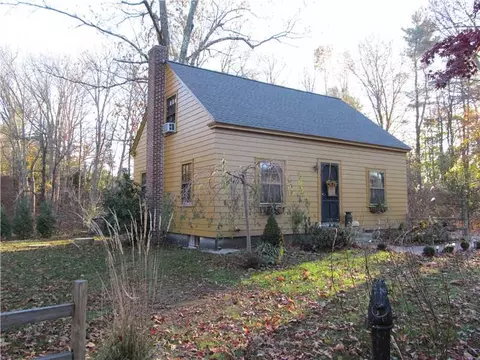 12 Chestnut Hill Rd, Glocester, RI 02814 photo 2