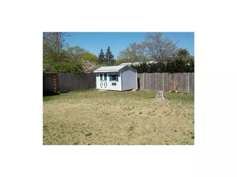 5 Long St, Warwick, RI 02886 photo 3