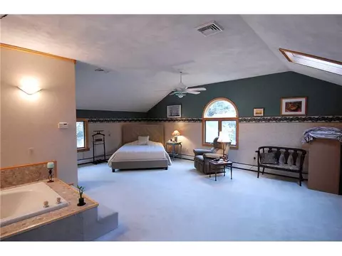 37 Edgewood Ave, Westerly, RI 02891 photo 11