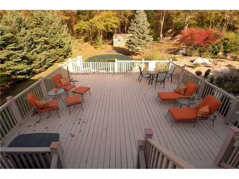 37 Edgewood Ave, Westerly, RI 02891 photo 10