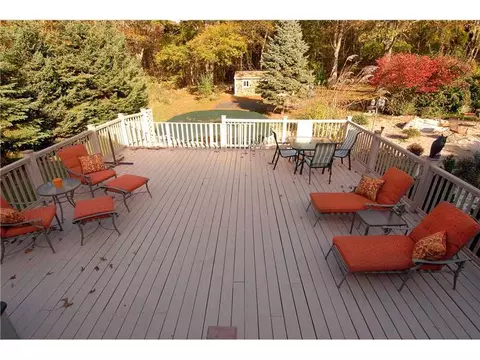 37 Edgewood Ave, Westerly, RI 02891 photo 15