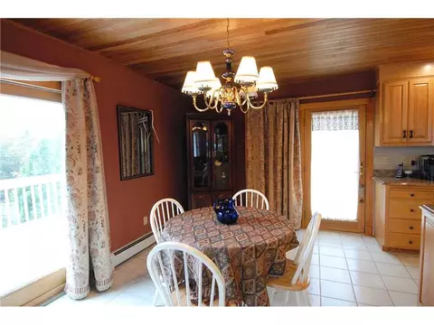 37 Edgewood Ave, Westerly, RI 02891 photo 9