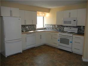 302 Park Ave, Woonsocket, RI 02895 photo 2