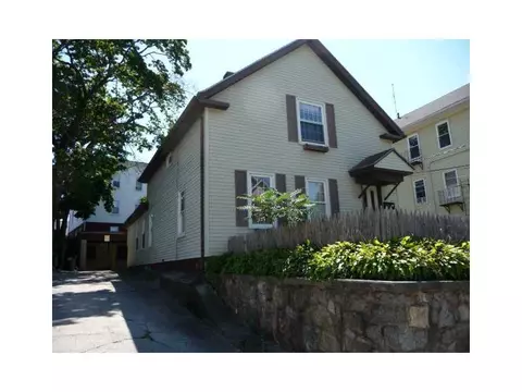 39 Burnside St, Woonsocket, RI 02895 photo 1