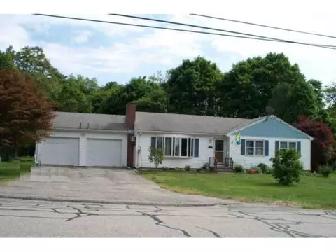 52 State St, Westerly, RI 02891 photo 2