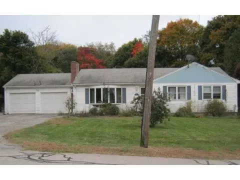 52 State St, Westerly, RI 02891 photo 1