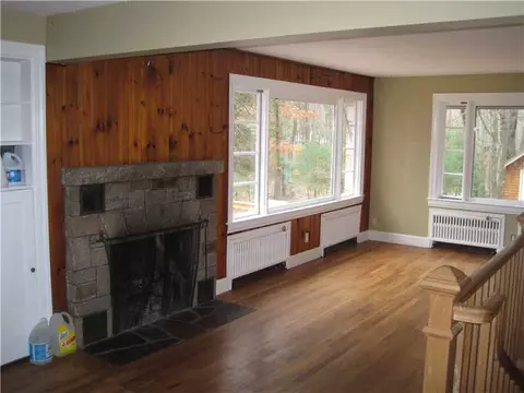 109 Hardig Rd, Warwick, RI 02886 photo 5