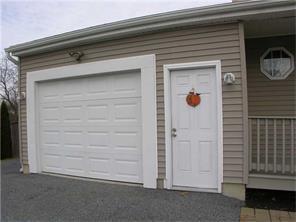 203 Blade St, Warwick, RI 02886 photo 3