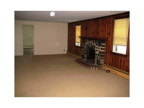 2338 Diamond Hill Rd, Woonsocket, RI 02895 photo 9