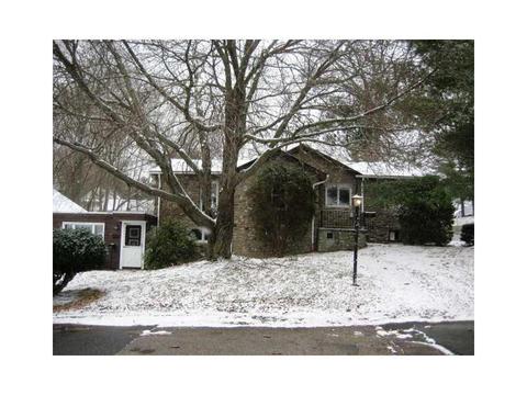 2338 Diamond Hill Rd, Woonsocket, RI 02895 photo 1