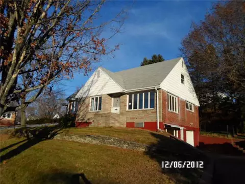 1354 Mendon Rd, Woonsocket, RI 02895 photo 1