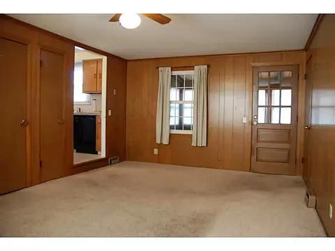 2 Fenwick Rd, East Providence, RI 02915 photo 10