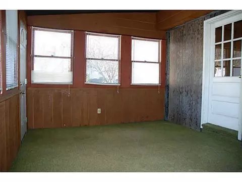 2 Fenwick Rd, East Providence, RI 02915 photo 14