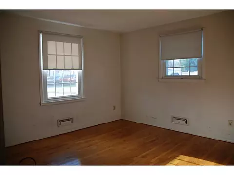 2 Fenwick Rd, East Providence, RI 02915 photo 8