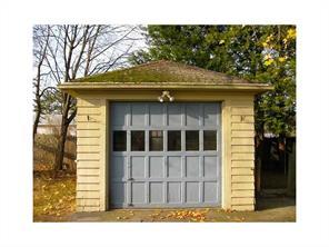 45 Etta St, Warwick, RI 02889 photo 2