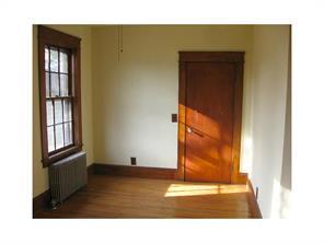 45 Etta St, Warwick, RI 02889 photo 7