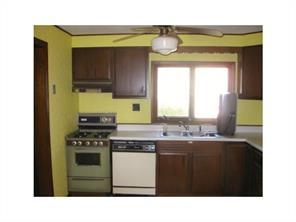 45 Etta St, Warwick, RI 02889 photo 5