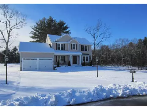 11 Timber Ln, Exeter, RI 02822 photo 2