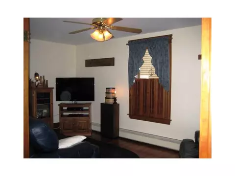 74 Edmund St, Woonsocket, RI 02895 photo 7