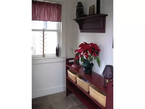 74 Edmund St, Woonsocket, RI 02895 photo 14