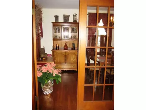 74 Edmund St, Woonsocket, RI 02895 photo 4