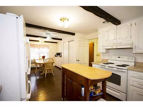 1 Apple Tree Ln, Warwick, RI 02888 photo 9