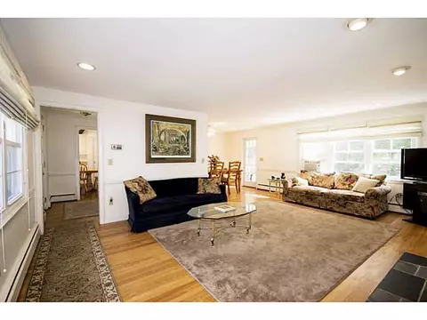 1 Apple Tree Ln, Warwick, RI 02888 photo 13