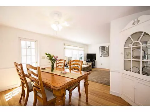 1 Apple Tree Ln, Warwick, RI 02888 photo 4