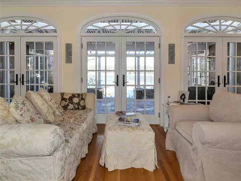 1020 Buttonwoods Ave, Warwick, RI 02886 photo 6