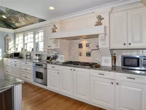 1020 Buttonwoods Ave, Warwick, RI 02886 photo 10