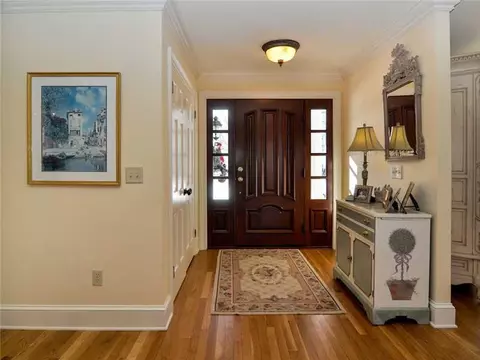 1020 Buttonwoods Ave, Warwick, RI 02886 photo 3