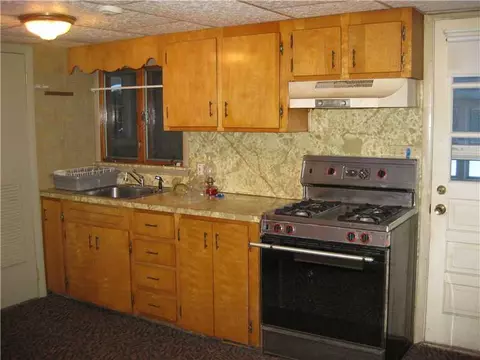 65 Read Ave, Coventry, RI 02816 photo 10