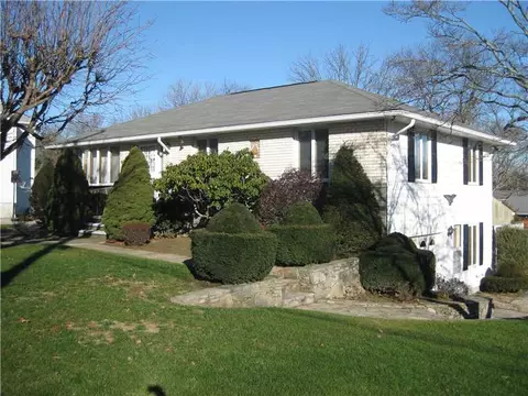 65 Read Ave, Coventry, RI 02816 photo 1