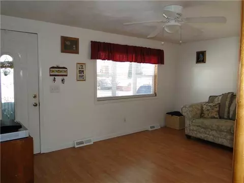 141 Heath Ave, Warwick, RI 02888 photo 5