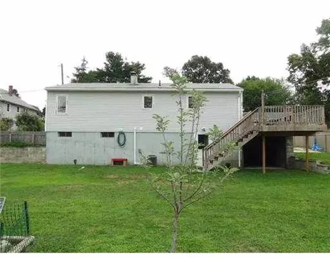 141 Heath Ave, Warwick, RI 02888 photo 3