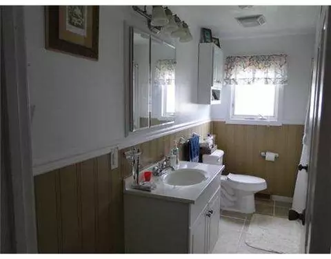 141 Heath Ave, Warwick, RI 02888 photo 18