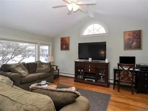 157 Star Ave, Woonsocket, RI 02895 photo 3