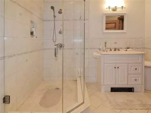 157 Star Ave, Woonsocket, RI 02895 photo 18