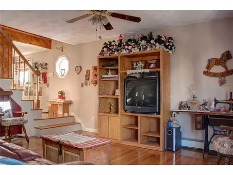 30 Wilcox St, Fall River, MA 02724 photo 5