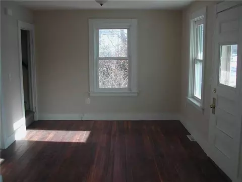 85 Oakside St, Warwick, RI 02889 photo 4