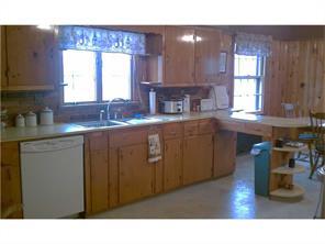 11 Emerald St, Westerly, RI 02891 photo 4