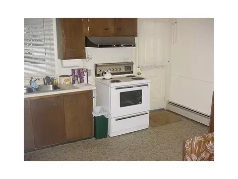 75 Orms St, Pawtucket, RI 02861 photo 11