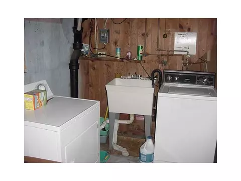 75 Orms St, Pawtucket, RI 02861 photo 13