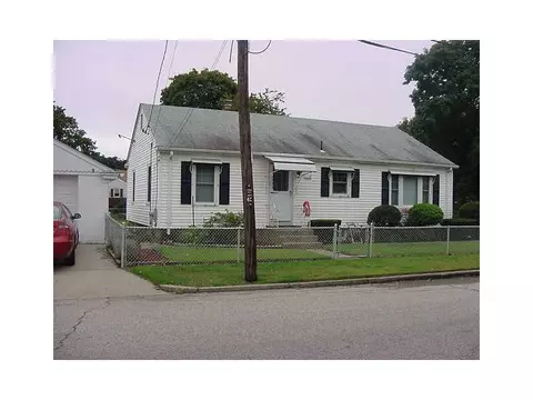 75 Orms St, Pawtucket, RI 02861 photo 1