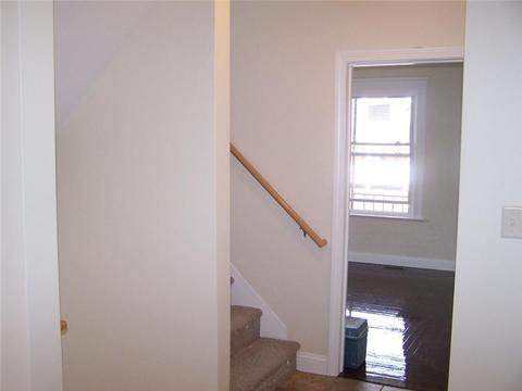 67 Oakton St, Woonsocket, RI 02895 photo 4