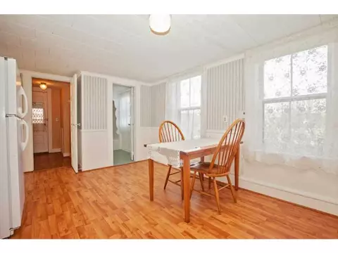 129 Constitution St, Bristol, RI 02809 photo 18