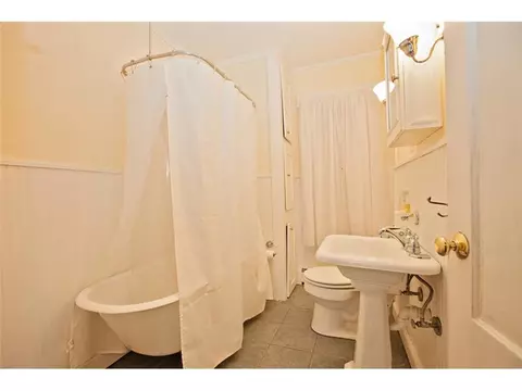 129 Constitution St, Bristol, RI 02809 photo 5