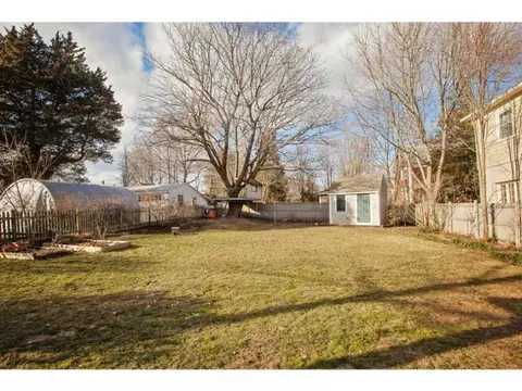 129 Constitution St, Bristol, RI 02809 photo 25