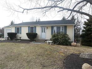 81 Tower Rd, West Warwick, RI 02893 photo 3